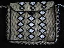 African Zulu Hand Beaded Purse (p10)