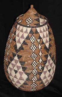 Museum Quality African Zulu Art Basket (403a10)