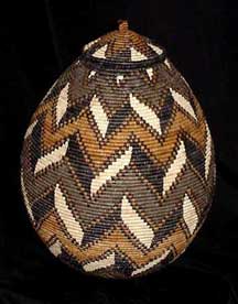 Museum Quality African Zulu Art Basket (403a11)