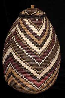 Museum Quality African Zulu Art Basket (403a19)