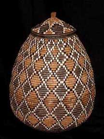 Museum Quality African Zulu Art Basket (403a24)